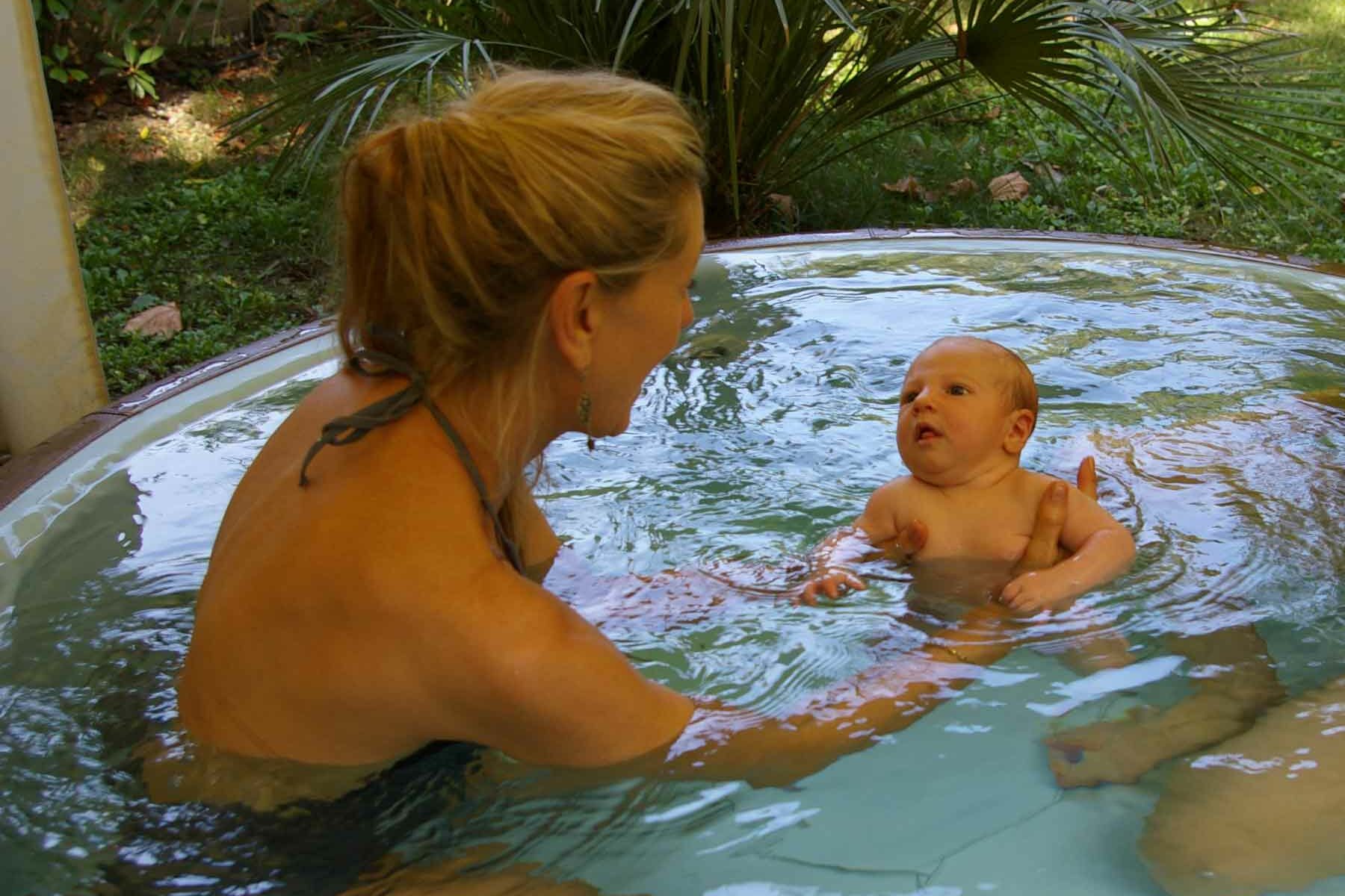 Foetoaquathérapie thérapie eau mère enfant "le jardin aquatique"